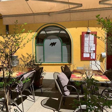 Hostal Del Ripollès Esterno foto