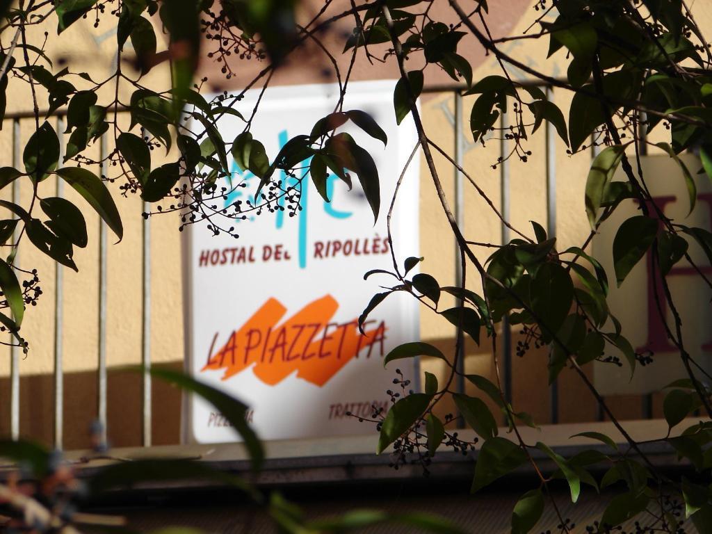 Hostal Del Ripollès Esterno foto